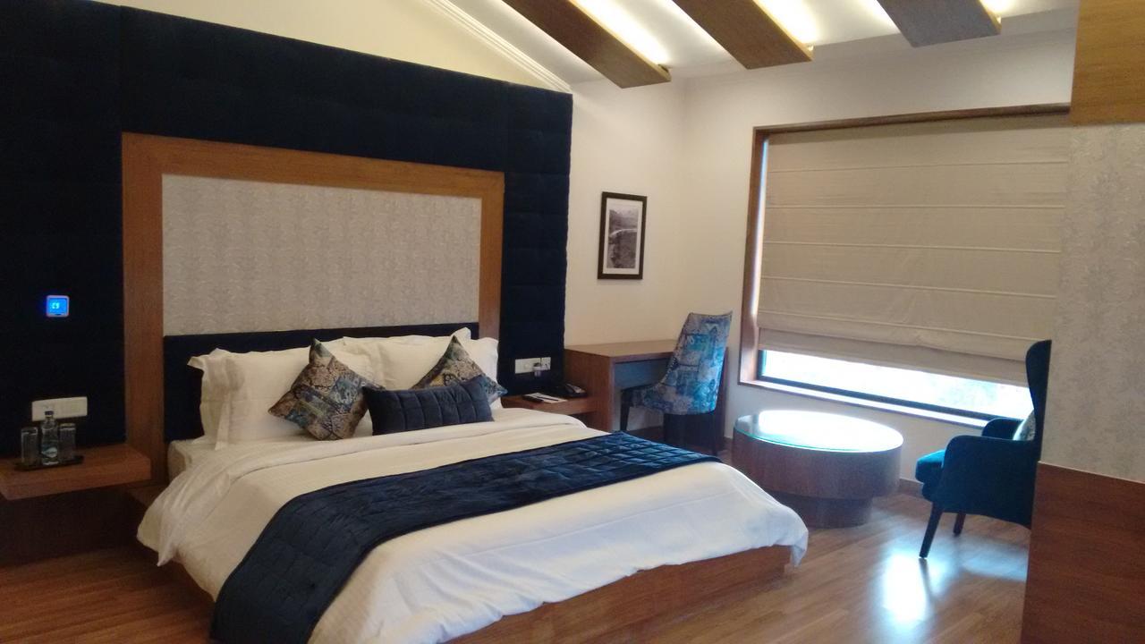 Rs Sarovar Portico Pālampur Exterior photo