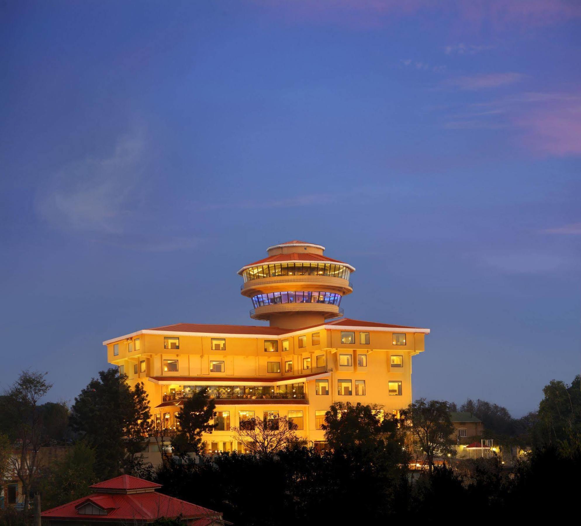Rs Sarovar Portico Pālampur Exterior photo