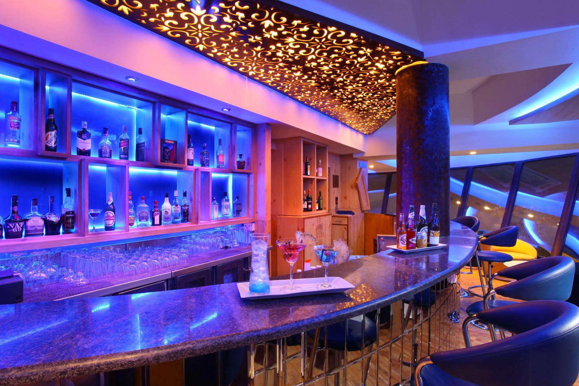 Rs Sarovar Portico Pālampur Exterior photo